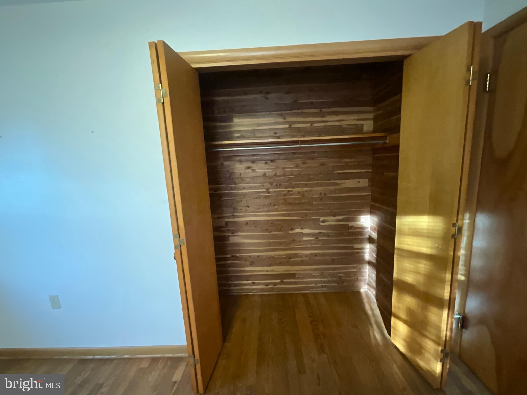 404 South Coldbrook Avenue Chambersburg, PA 17201 - Photo 8 of 12