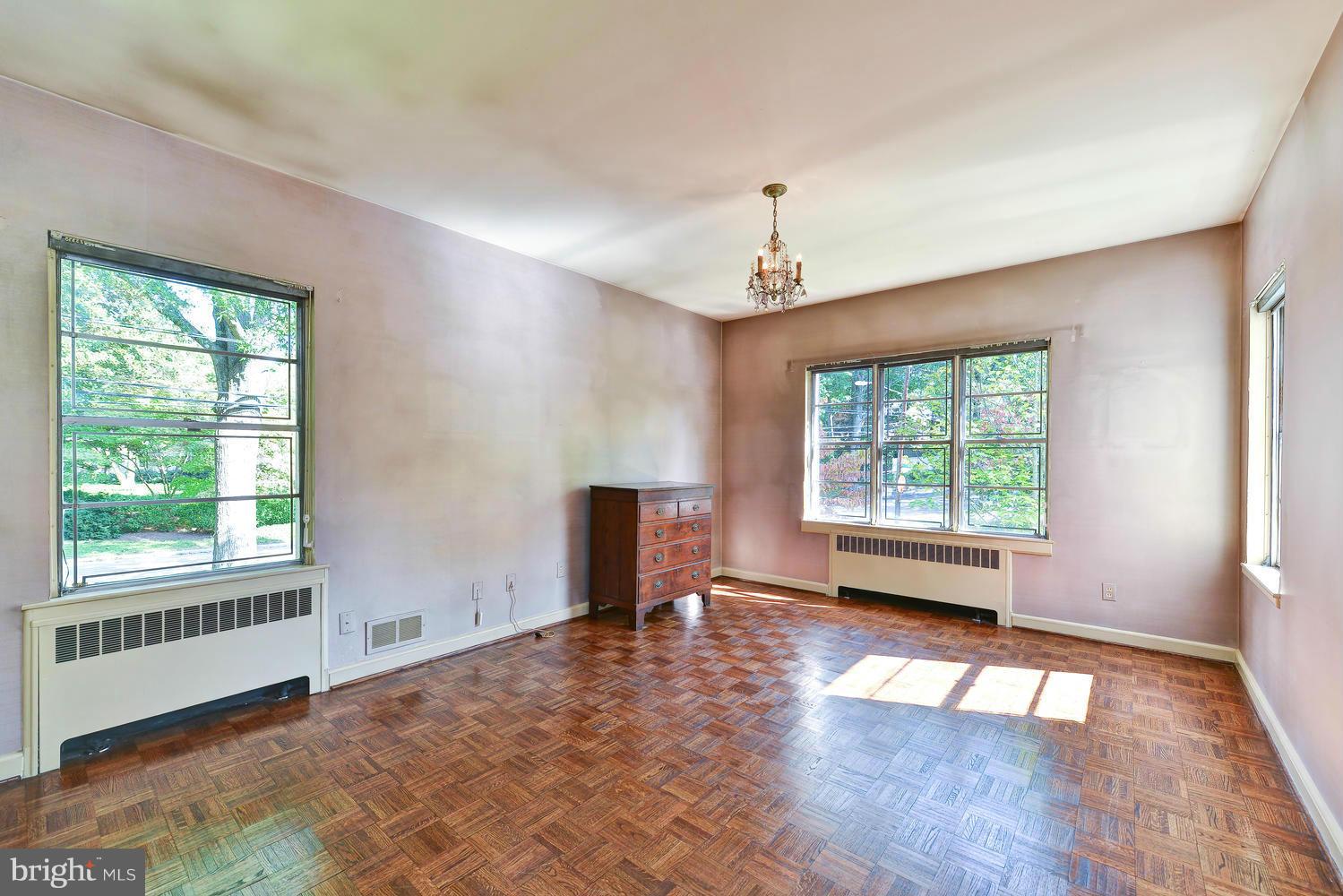 5001 Glenbrook Road Northwest Washington, DC 20016 - Photo 14 of 22 Master Suite