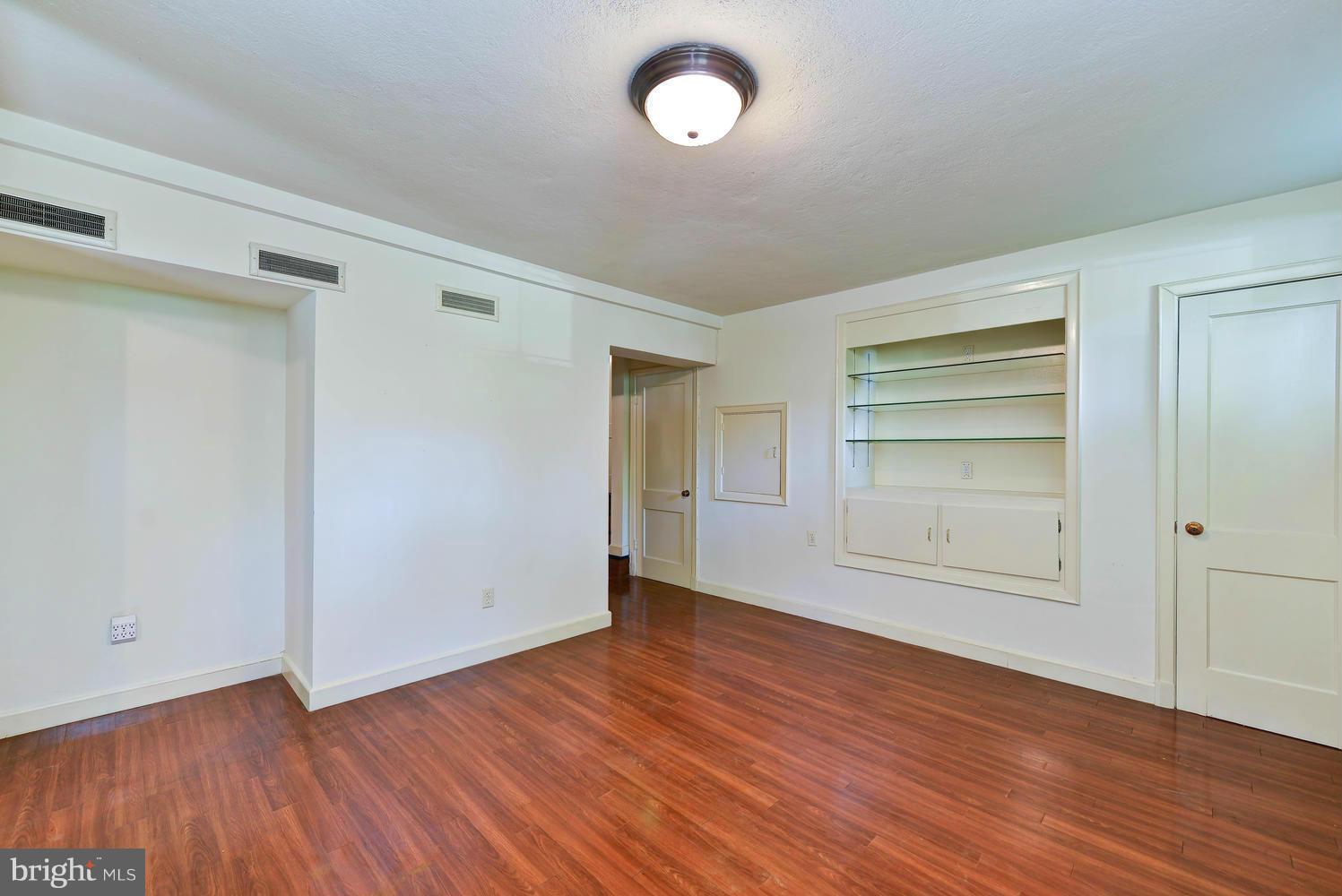 5001 Glenbrook Road Northwest Washington, DC 20016 - Photo 20 of 22 Bedroom 5