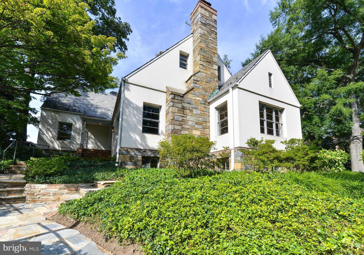 5001 Glenbrook Road Northwest Washington, DC 20016 - Photo 3 of 22 Exterior (Front)