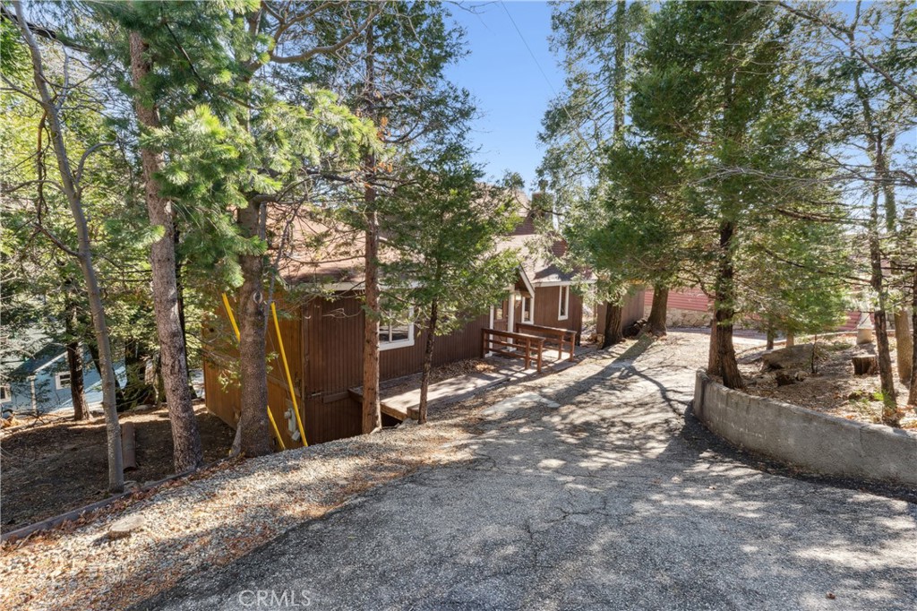 1209 Bridal Path Rimforest, CA 92378 - Photo 3 of 28 FRONT VIEWS