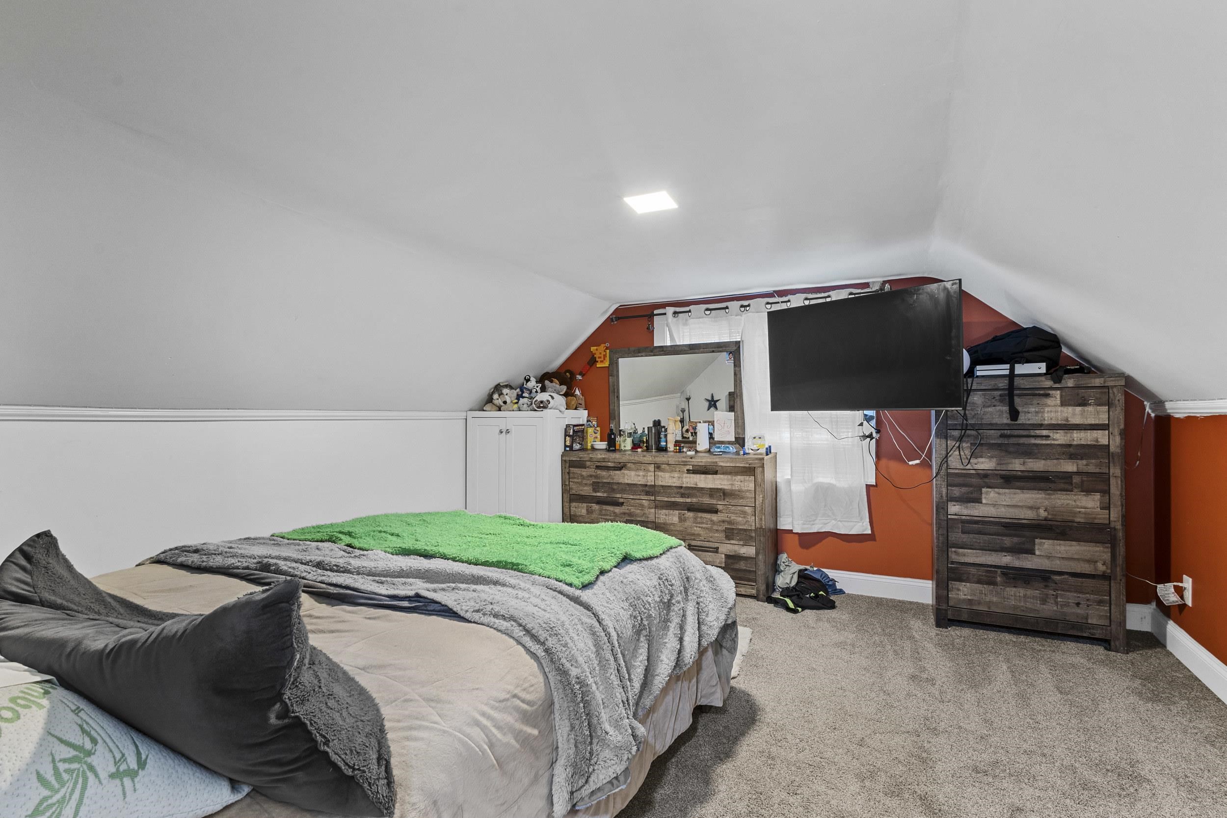 611 West Fulton Street Waupaca, WI 54981 - Photo 22 of 33