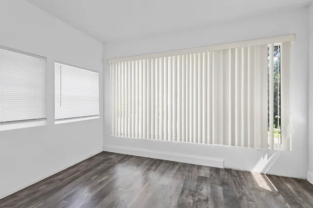 $295,000 | 611 West Fulton Street, Waupaca, WI 54981