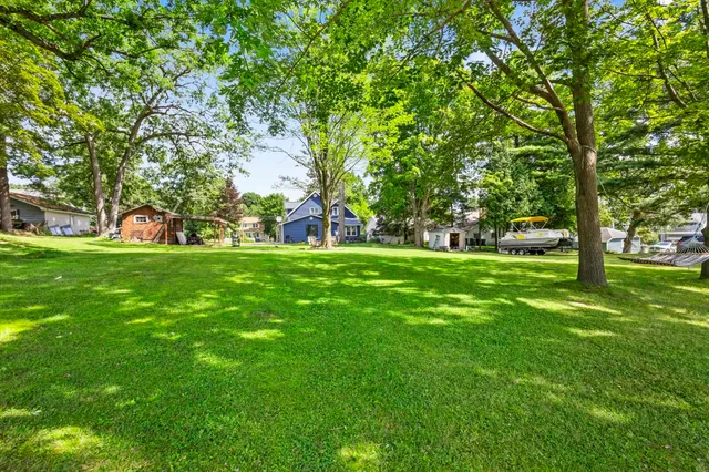 $295,000 | 611 West Fulton Street, Waupaca, WI 54981