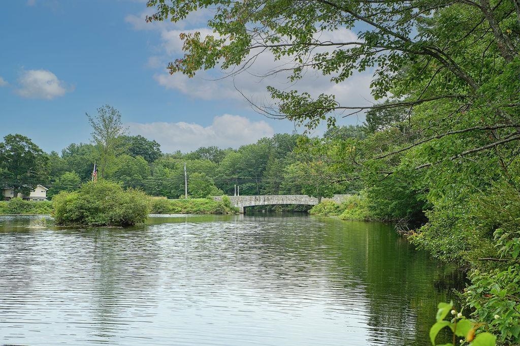17 Bridge Street Pittsfield, NH 03263 - Photo 34 of 39