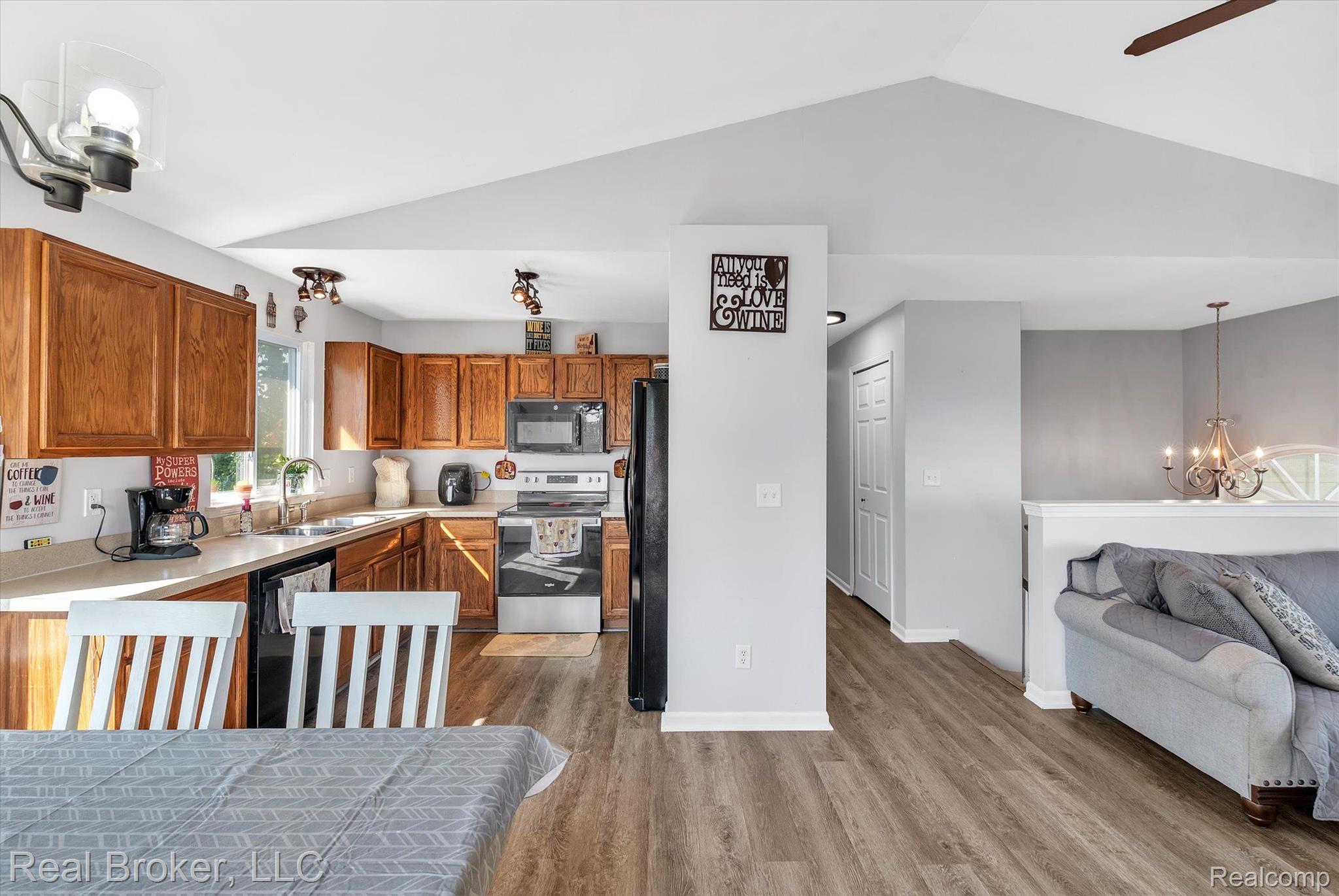 4019 Stone Post Road Newport, MI 48166 - Photo 14 of 41 Gallery Image 14