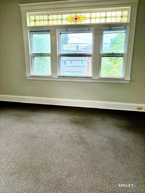 808 Mill Plain Road Fairfield, CT 06824 - Photo 7 of 15 Front Room