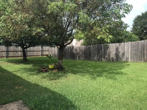 $1,995 | 220 Pinecrest Drive, Seagoville, TX 75159