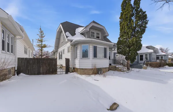 $259,900 | 2217 South 67th Place, Unit 2219, West Allis, WI 53219