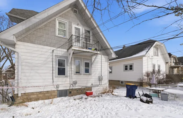 $259,900 | 2217 South 67th Place, Unit 2219, West Allis, WI 53219