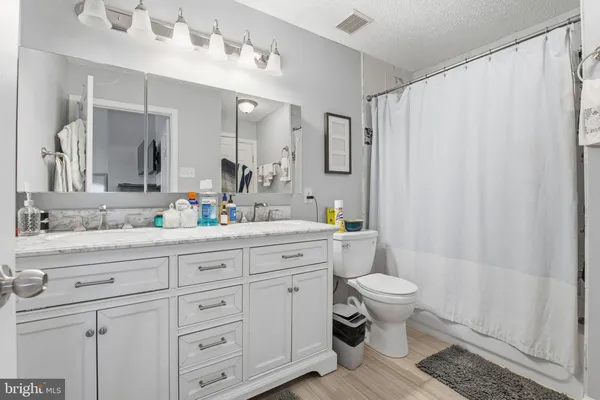 $2,250 | 9 Ketch Cay Court, Middle River, MD 21220