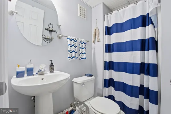 $2,250 | 9 Ketch Cay Court, Middle River, MD 21220