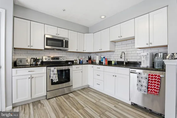 $2,250 | 9 Ketch Cay Court, Middle River, MD 21220