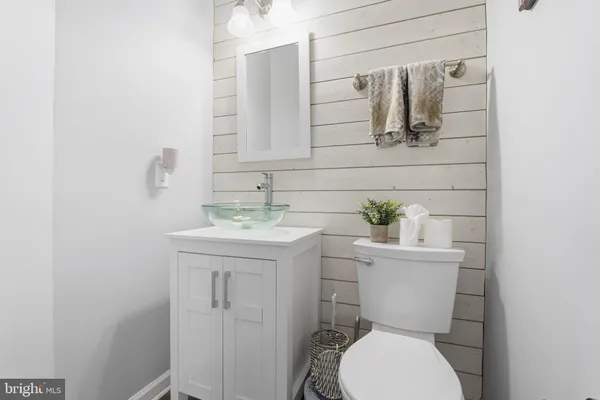 $2,250 | 9 Ketch Cay Court, Middle River, MD 21220