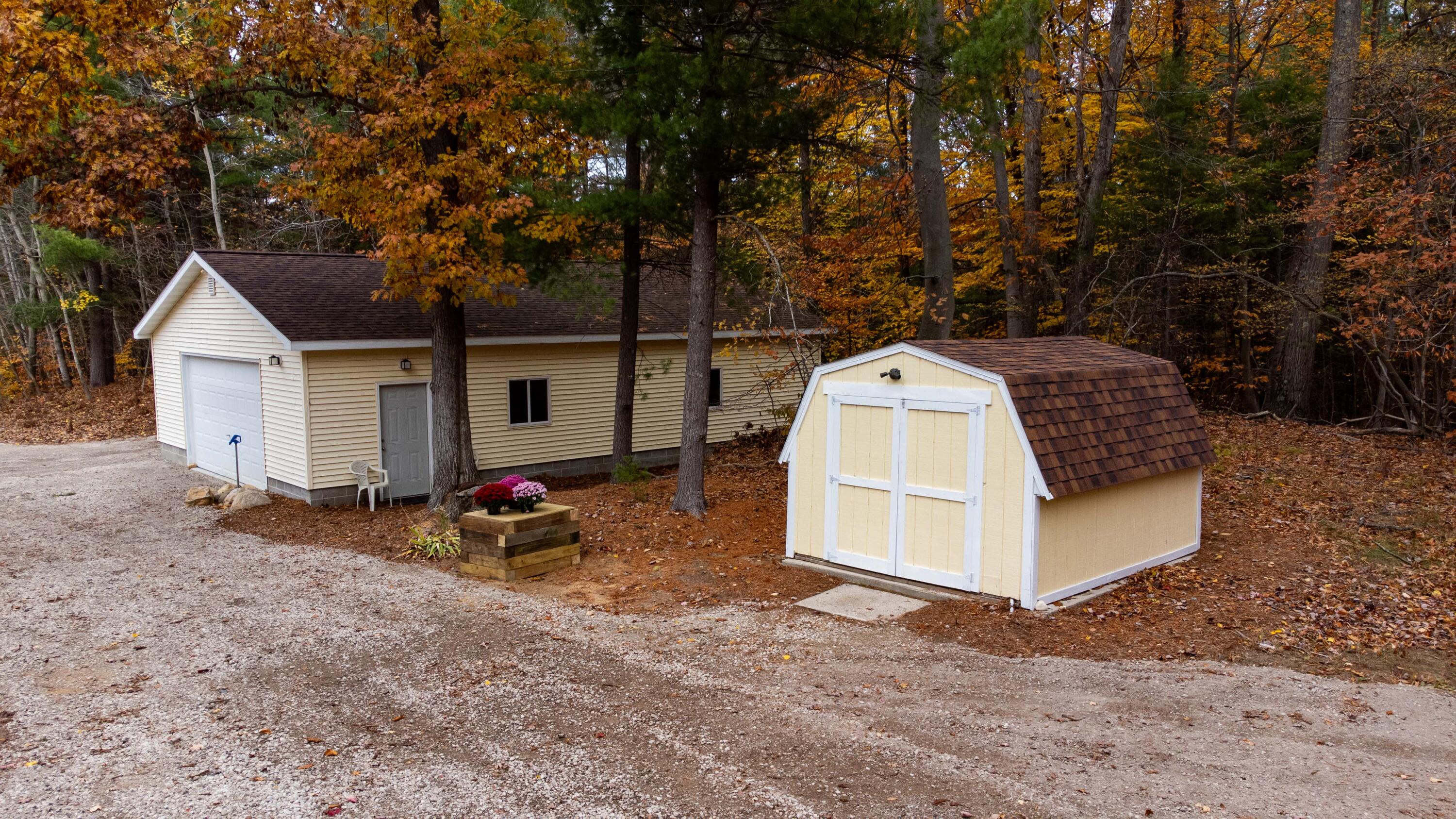 151 East Shelby Road Shelby, MI 49455 - Photo 3 of 53 151 E Shelby Rd-10