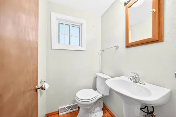 $239,000 | 1543 Roosevelt Avenue, South Park, PA 15129