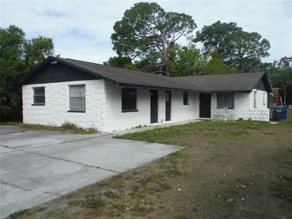 $419,000 | 118 Lake Avenue Southeast, Largo, FL 33771