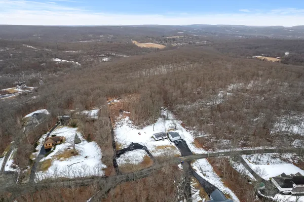 $200,000 | Round Hill Road, Middletown, CT 06457