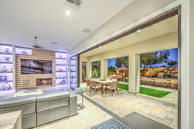 $2,194,000 | 5430 East Palo Brea Lane, Cave Creek, AZ 85331