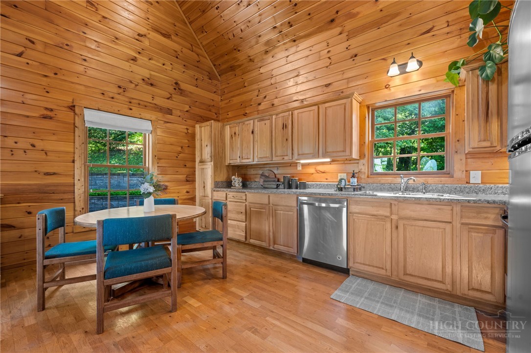 2163 Phillips Gap Road West Jefferson, NC 28694 - Photo 15 of 47