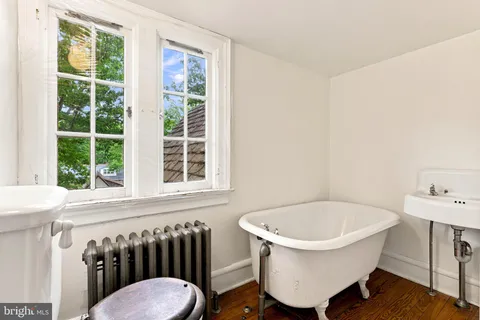 $849,900 | 237 Elm Drive, Lansdale, PA 19446