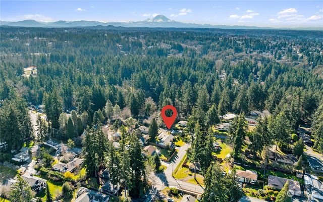 a view of outdoor space and city