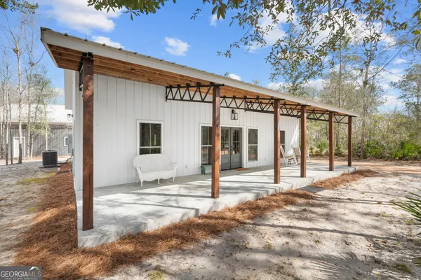 a view of a house with porch