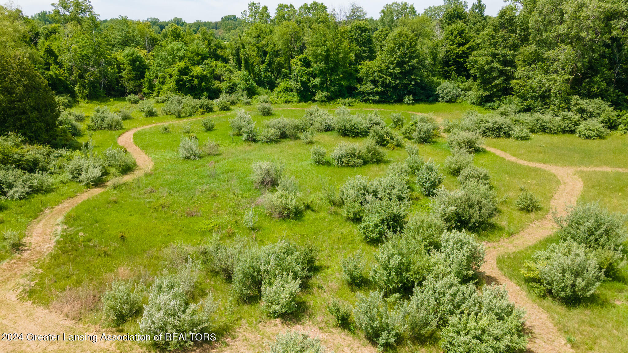 5510 Meridian Road Haslett, MI 48840 - Photo 80 of 93 5510_Meridian_BROCK-35