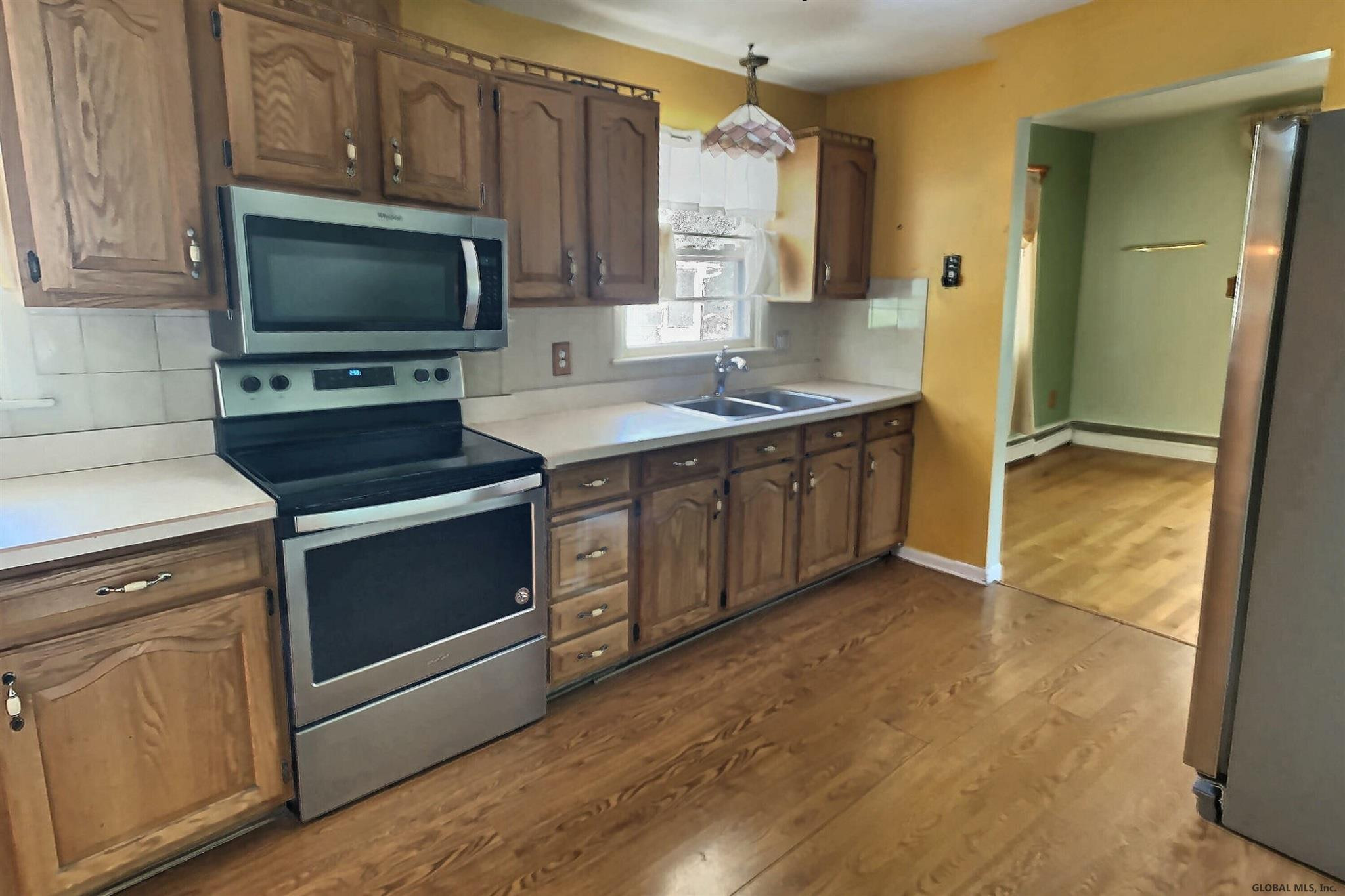 188 Consaul Road Colonie, NY 12205 - Photo 8 of 19 Photo 8