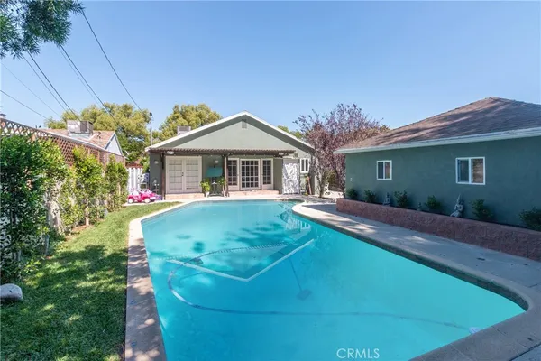 $1,499,000 | 409 South Lamer Street, Burbank, CA 91506