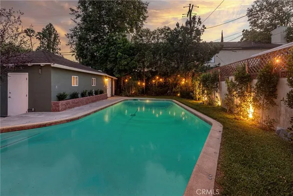 $1,499,000 | 409 South Lamer Street, Burbank, CA 91506