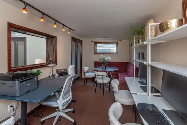 $1,499,000 | 409 South Lamer Street, Burbank, CA 91506