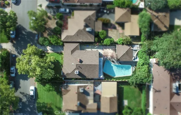 $1,499,000 | 409 South Lamer Street, Burbank, CA 91506