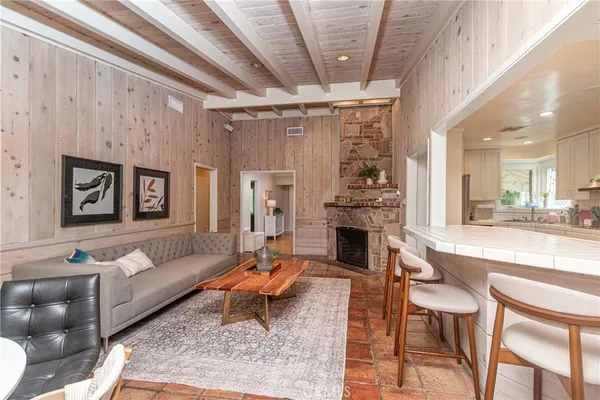 $1,499,000 | 409 South Lamer Street, Burbank, CA 91506