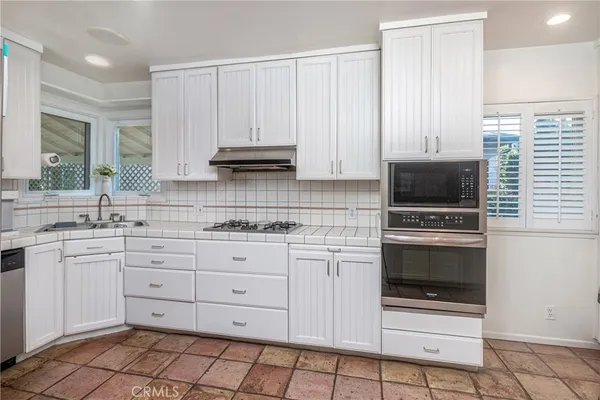 $1,499,000 | 409 South Lamer Street, Burbank, CA 91506