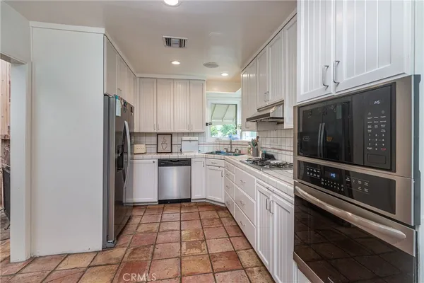 $1,499,000 | 409 South Lamer Street, Burbank, CA 91506