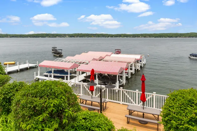 $1,390,000 | N1821 Oakland Road, Linn, WI 53147