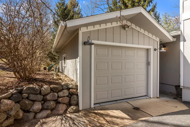 $1,390,000 | N1821 Oakland Road, Linn, WI 53147