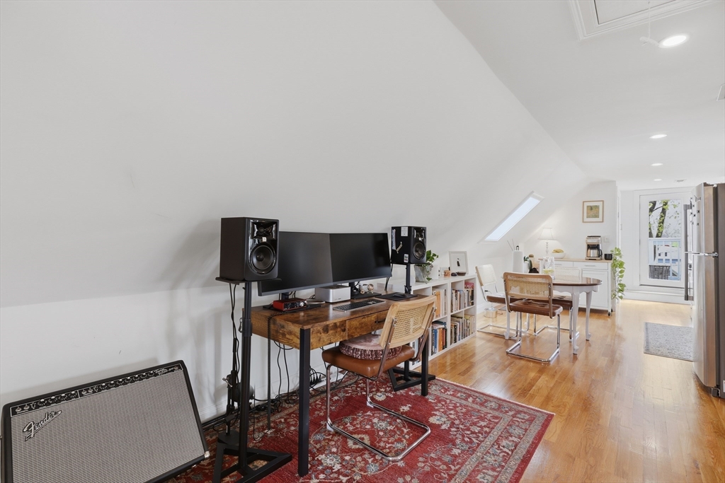 13 Roy Street, Unit 3 Swampscott, MA 01907 - Photo 16 of 26