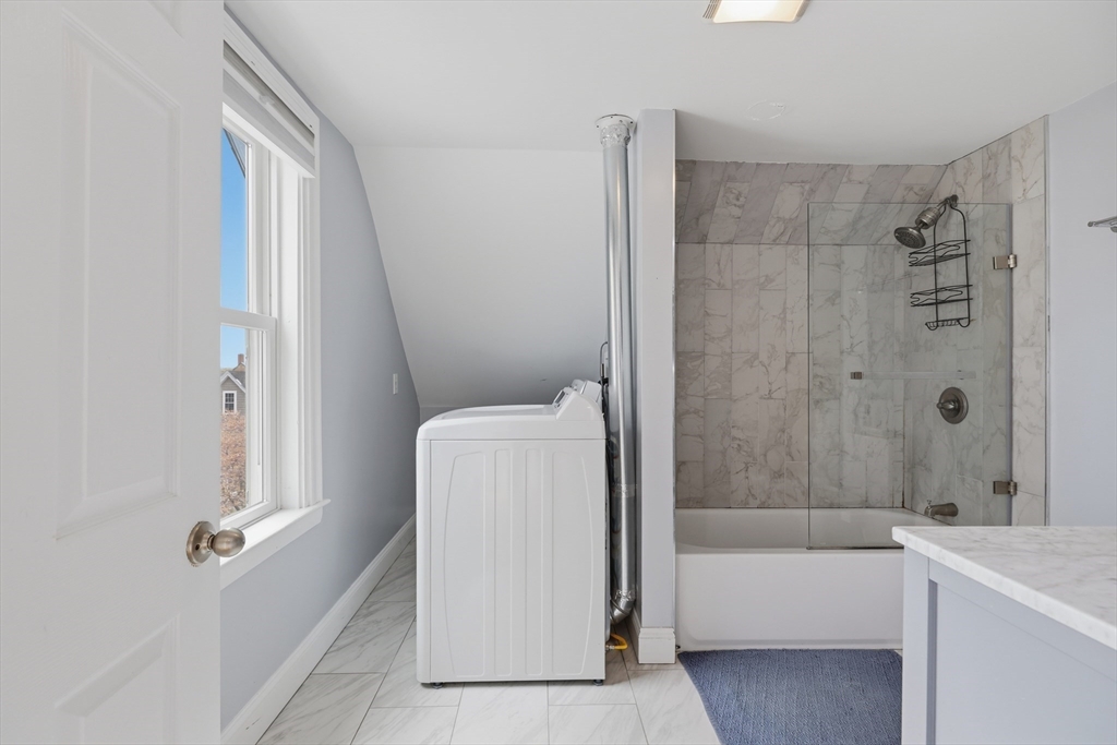 13 Roy Street, Unit 3 Swampscott, MA 01907 - Photo 24 of 26