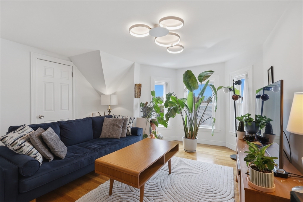 13 Roy Street, Unit 3 Swampscott, MA 01907 - Photo 8 of 26