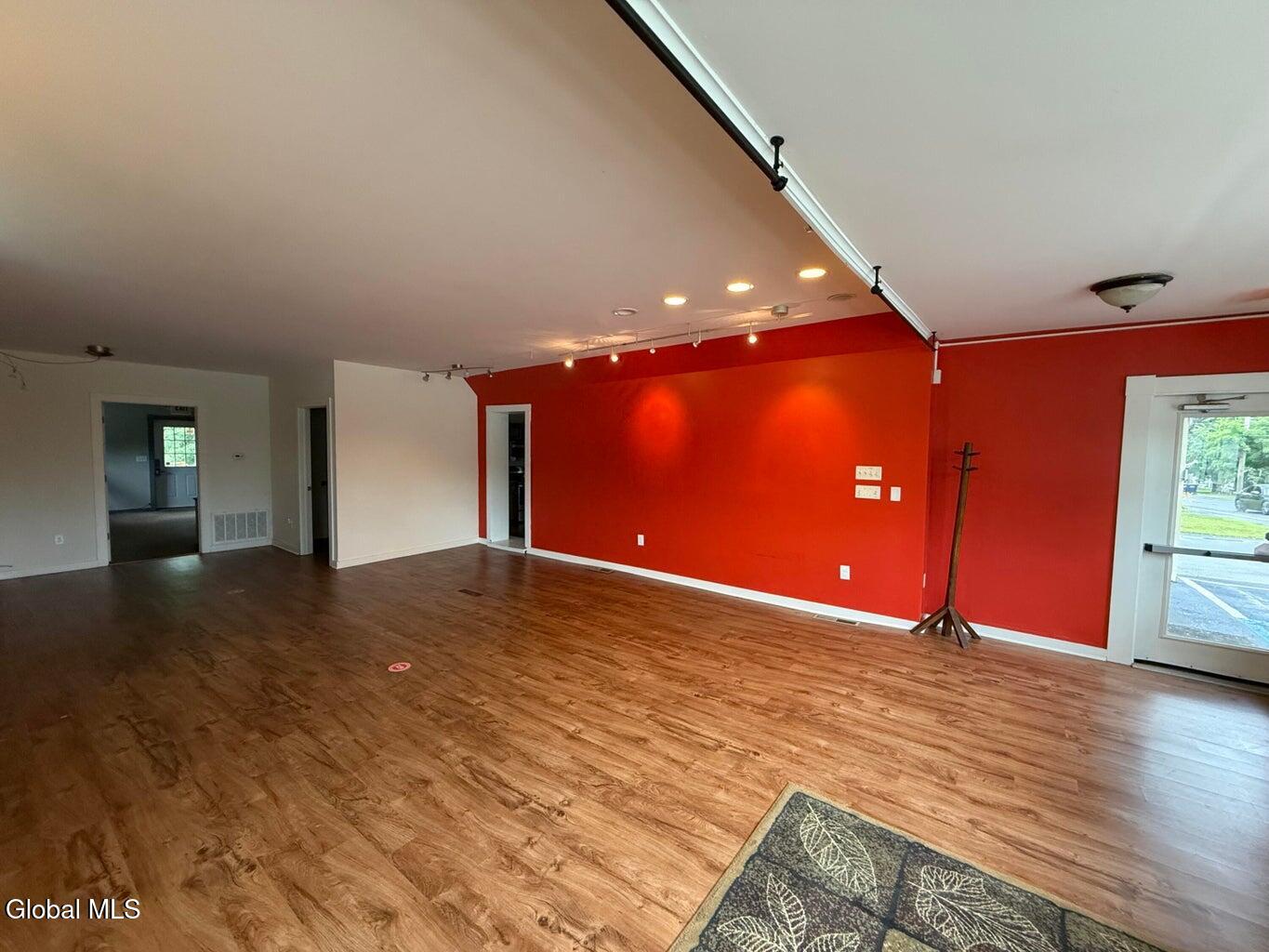 258 Alplaus Avenue Glenville, NY 12008 - Photo 2 of 4 Interior