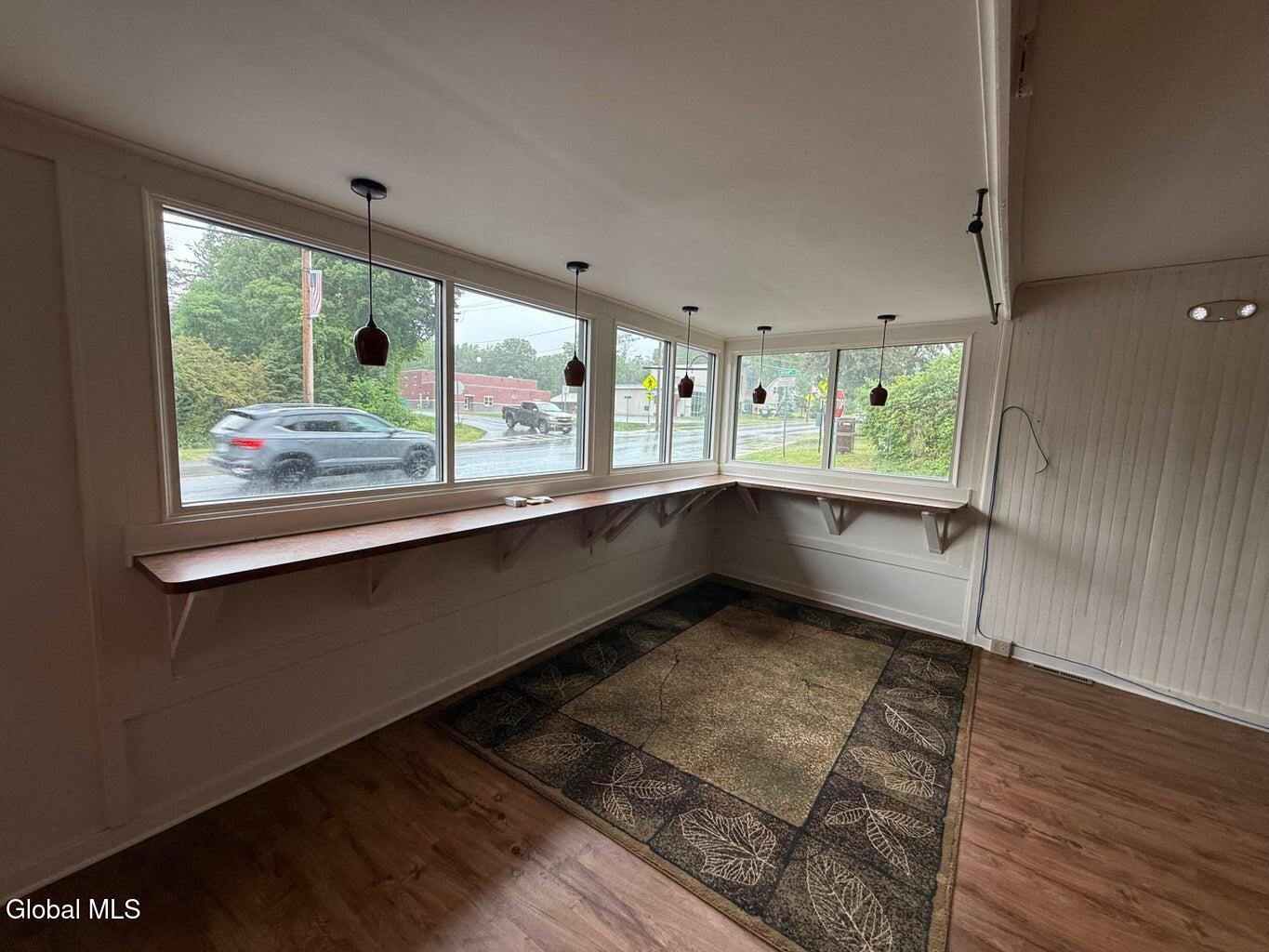 258 Alplaus Avenue Glenville, NY 12008 - Photo 4 of 4 20250807194901383704000000-o