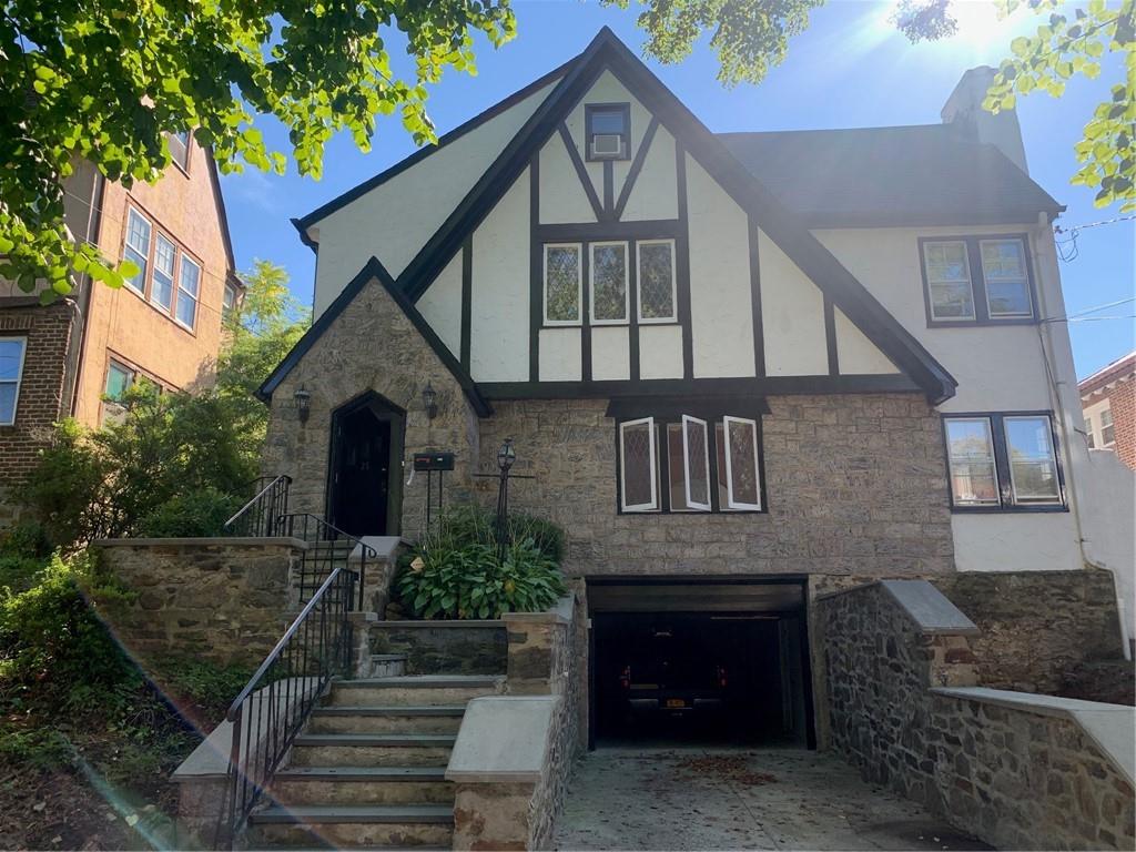 28 West Devonia Avenue Mount Vernon, NY 10552 - Photo 1 of 1 a front view of a house with a yard