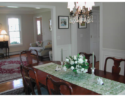 302 Webster Street Needham, MA 02494 - Photo 8 of 19 Gallery Image 8