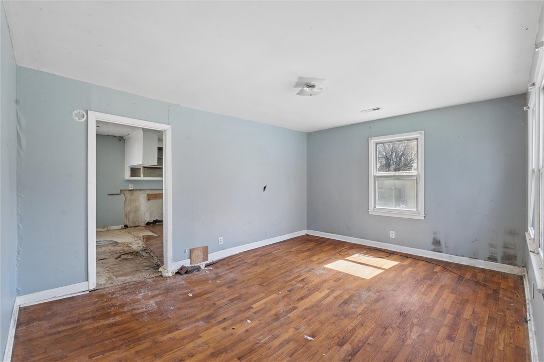 1500 Phyllis Drive Anderson, SC 29621 - Photo 4 of 20