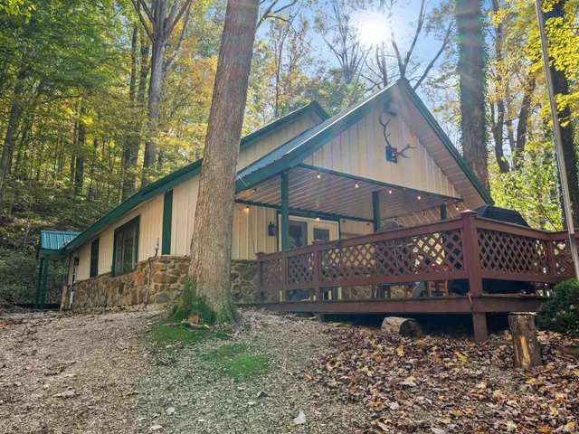 $549,900 | 11040 East Purdue Farm Road, Dubois, IN 47527