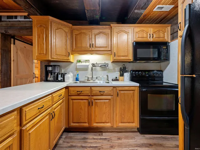 $549,900 | 11040 East Purdue Farm Road, Dubois, IN 47527