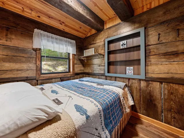 $549,900 | 11040 East Purdue Farm Road, Dubois, IN 47527