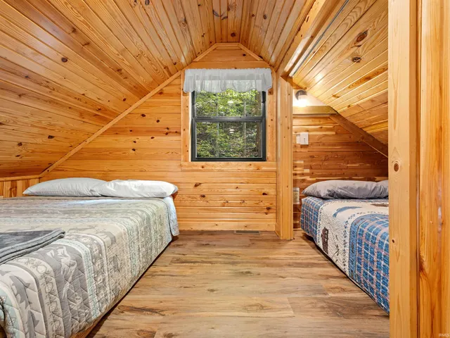 $549,900 | 11040 East Purdue Farm Road, Dubois, IN 47527